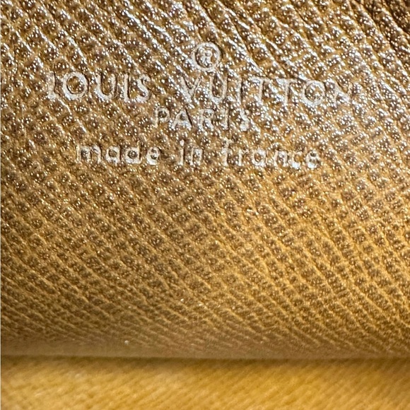 Vintage Louis Vuitton Shoulder Bag - Picture 10 of 11